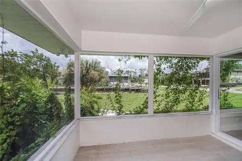 352 Oak Street Englewood FL 34223