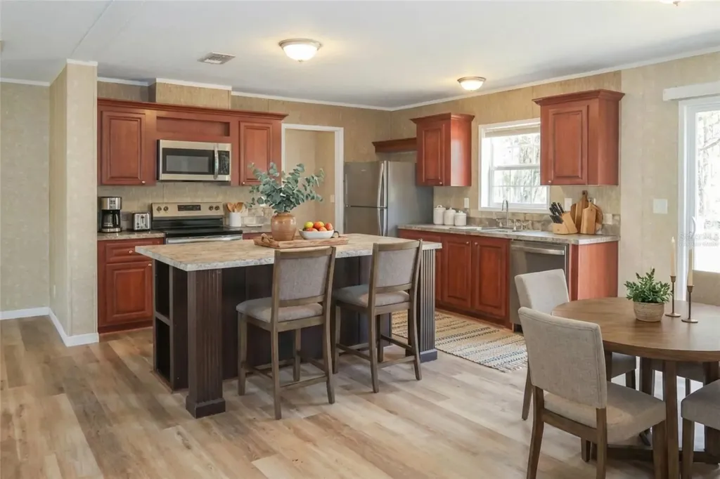6102 Woodhaven Drive Lakeland FL 33811