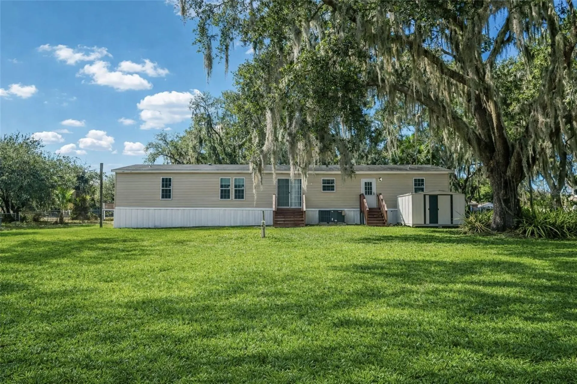 6102 Woodhaven Drive Lakeland FL 33811