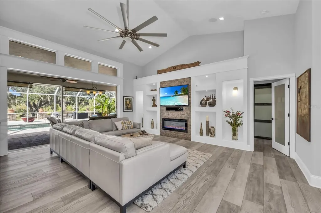 12809 Sheringham Way Sarasota FL 34240