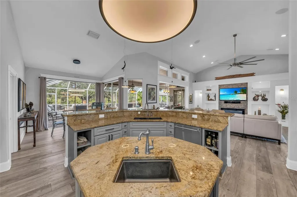 12809 Sheringham Way Sarasota FL 34240