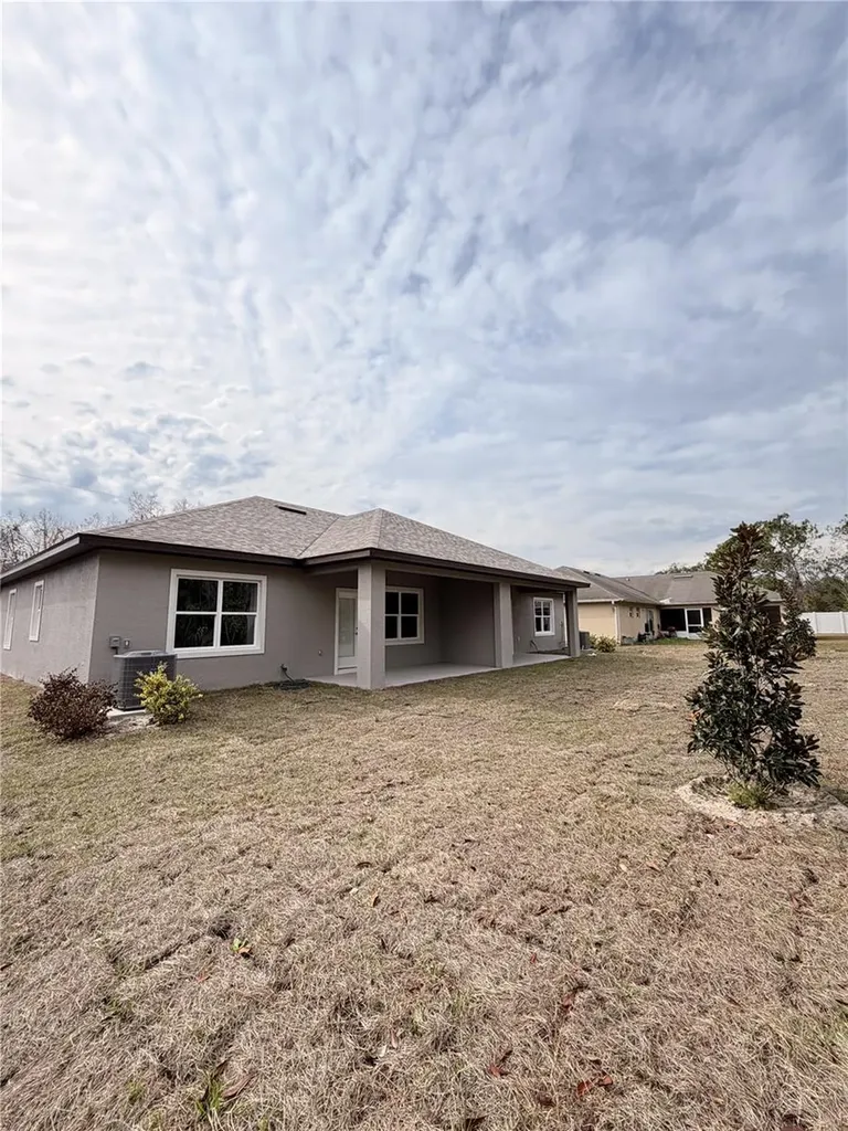21 Rosepetal Lane Palm Coast FL 32164