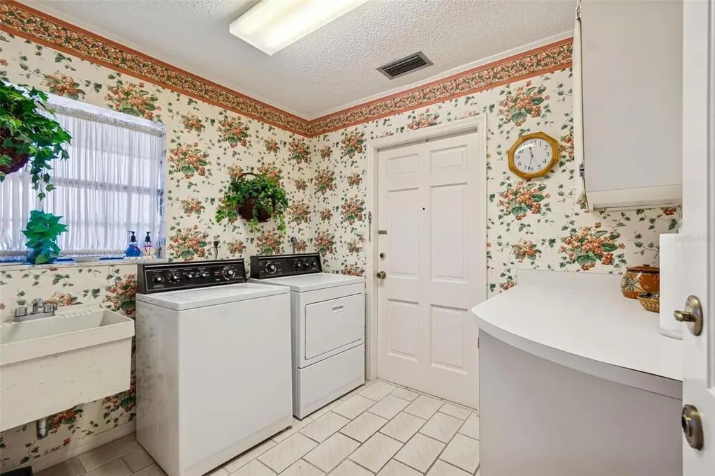 29244 Whipporwill Lane Wesley Chapel FL 33543