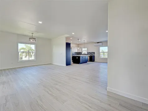13095 Via Cassia Placida FL 33946