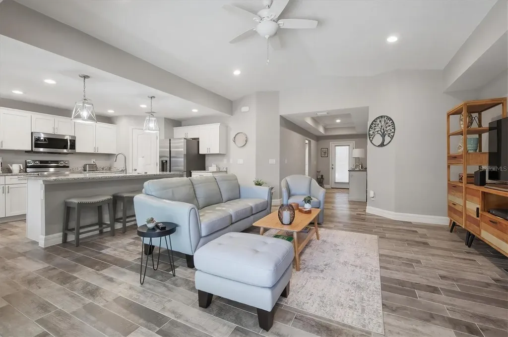 106 Red Cedar Park Rotonda West FL 33947