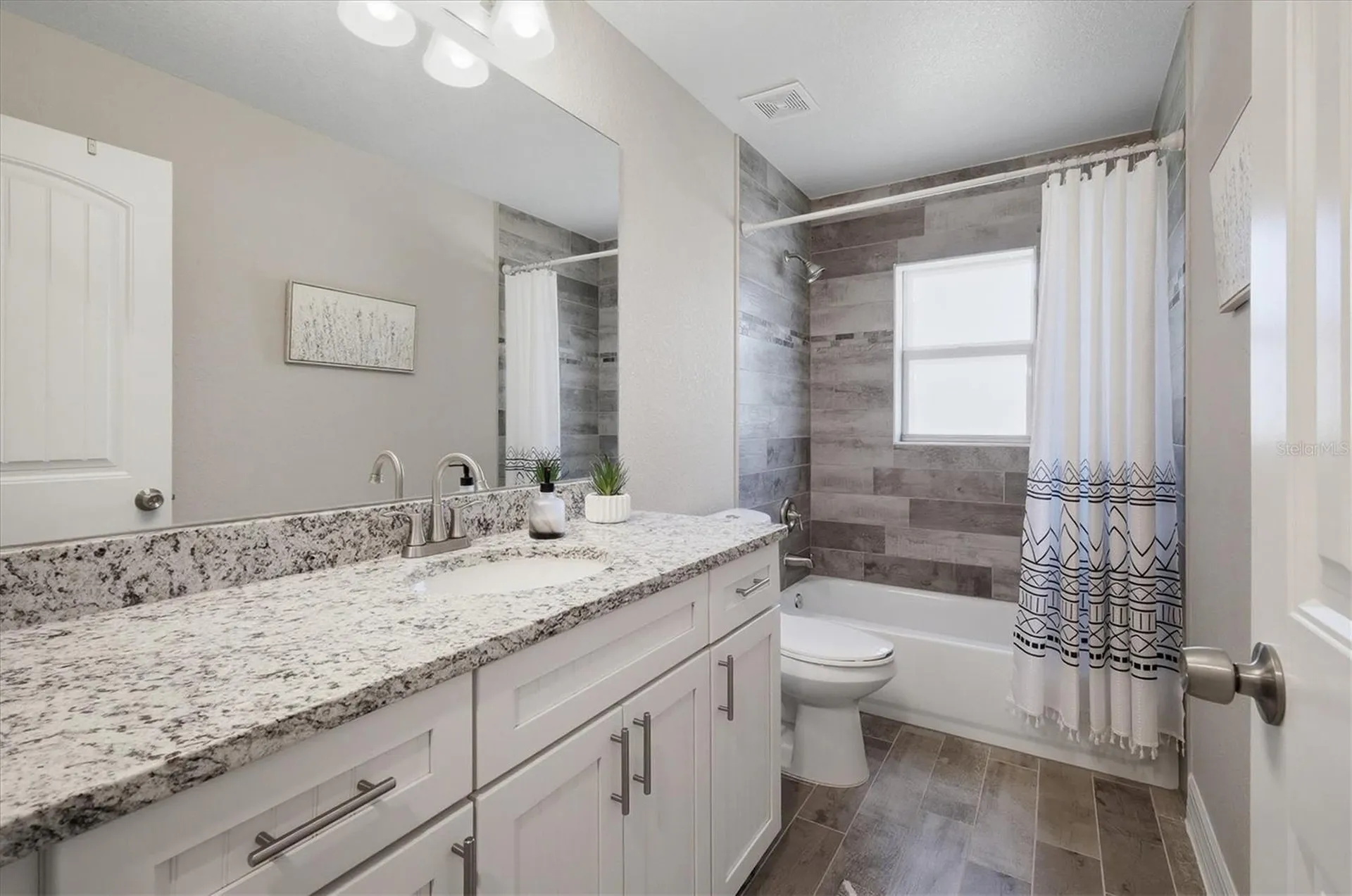106 Red Cedar Park Rotonda West FL 33947