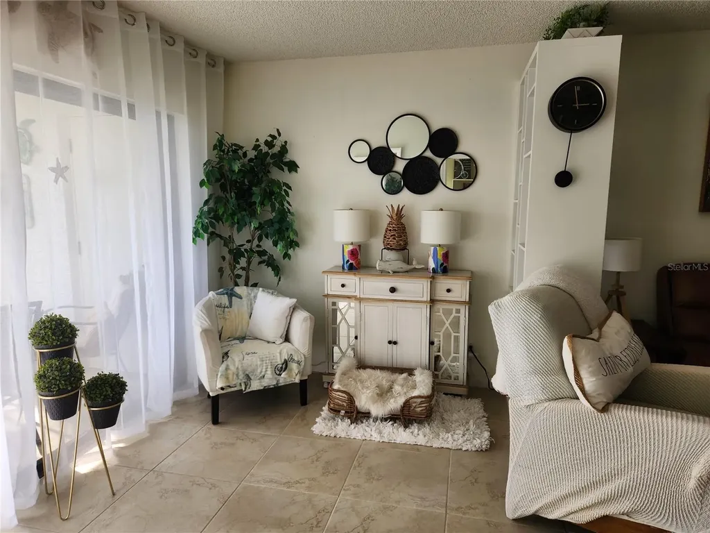 6287 Bahia Del Mar Circle St Petersburg FL 33715