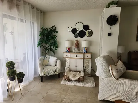 6287 Bahia Del Mar Circle St Petersburg FL 33715