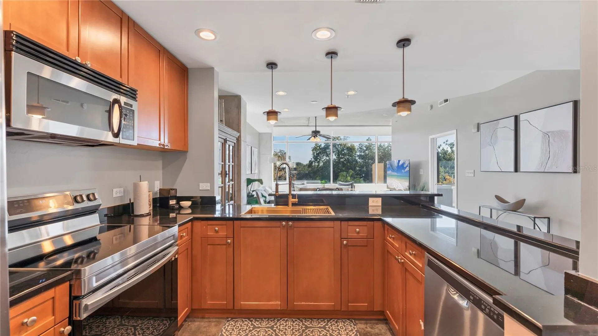 525 E Jackson Street Orlando FL 32801