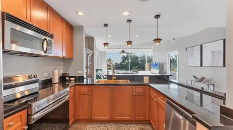 525 E Jackson Street Orlando FL 32801