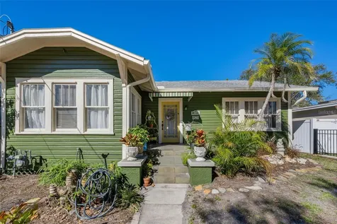 3411 W Bay Avenue Tampa FL 33611