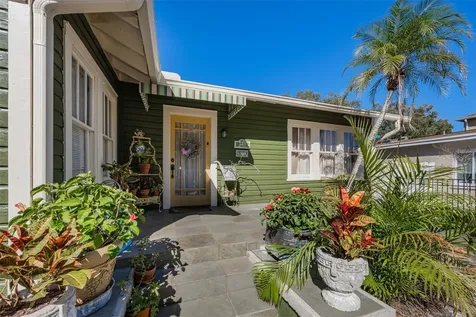 3411 W Bay Avenue Tampa FL 33611