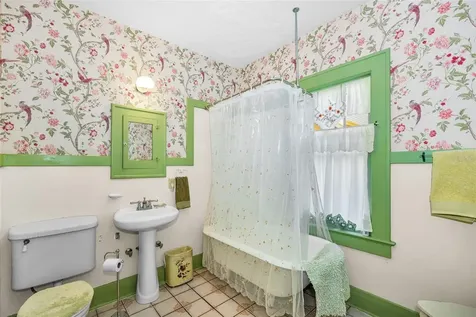 3411 W Bay Avenue Tampa FL 33611