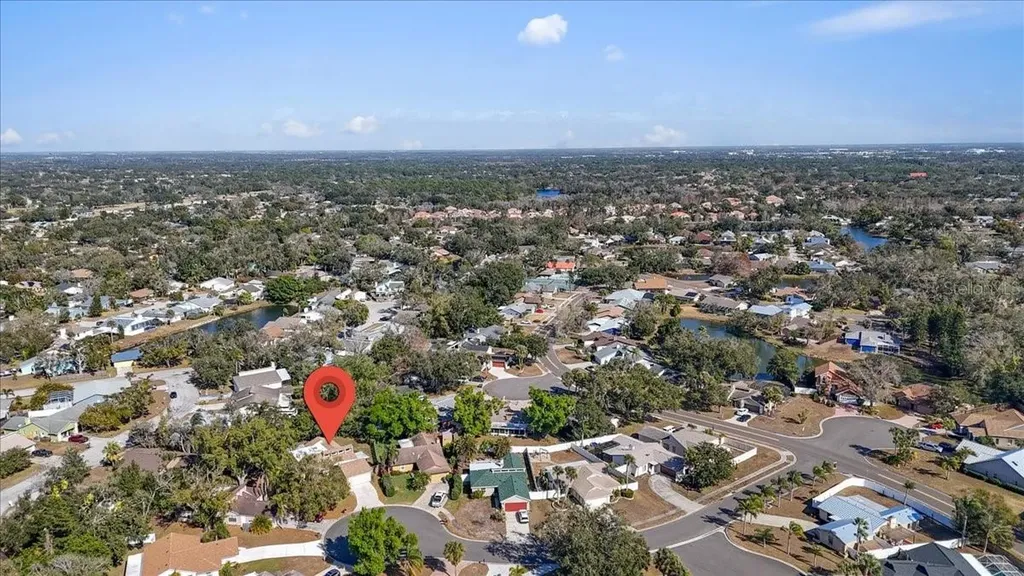 8215 Country Oaks Court Sarasota FL 34243