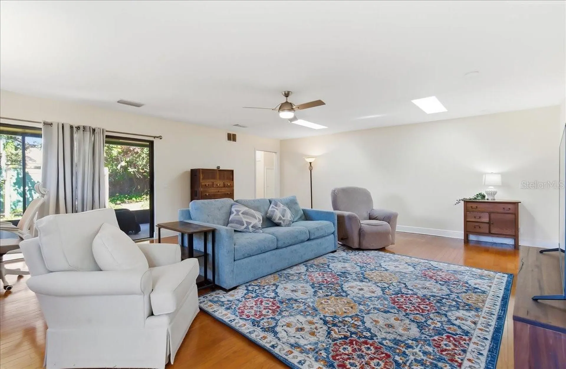 8215 Country Oaks Court Sarasota FL 34243