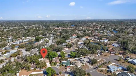 8215 Country Oaks Court Sarasota FL 34243