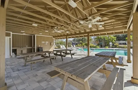 8215 Country Oaks Court Sarasota FL 34243