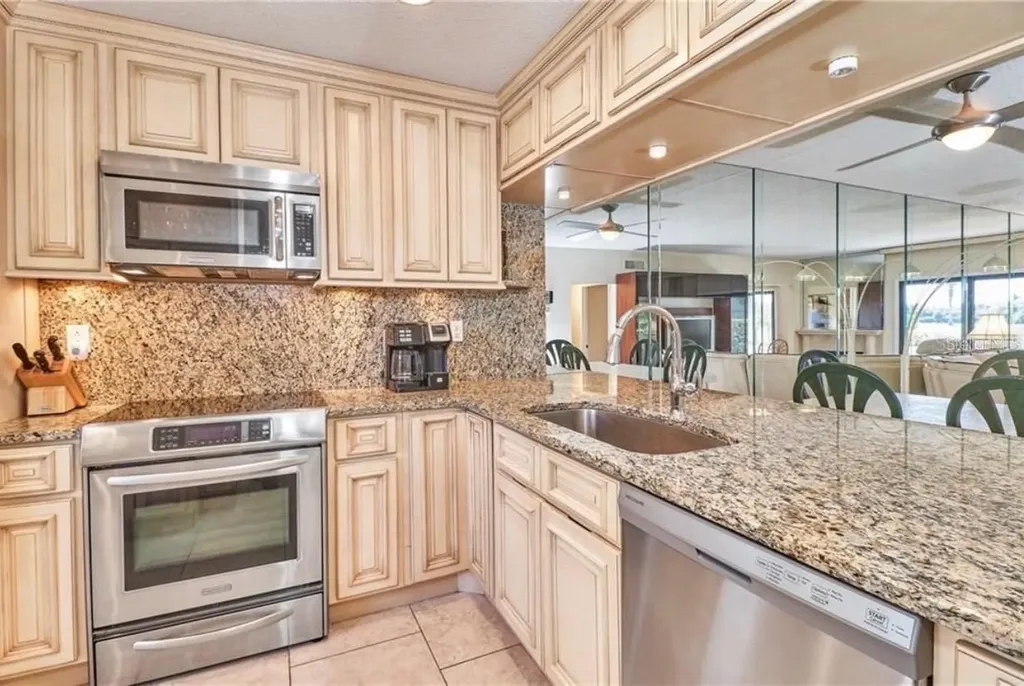 6260 Sun Boulevard St Petersburg FL 33715
