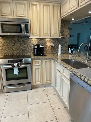 6260 Sun Boulevard St Petersburg FL 33715