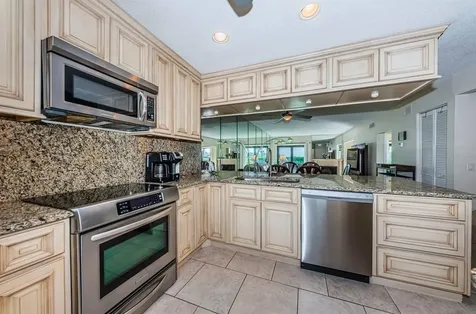 6260 Sun Boulevard St Petersburg FL 33715