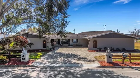 1319 Edgewater Beach Drive Lakeland FL 33805