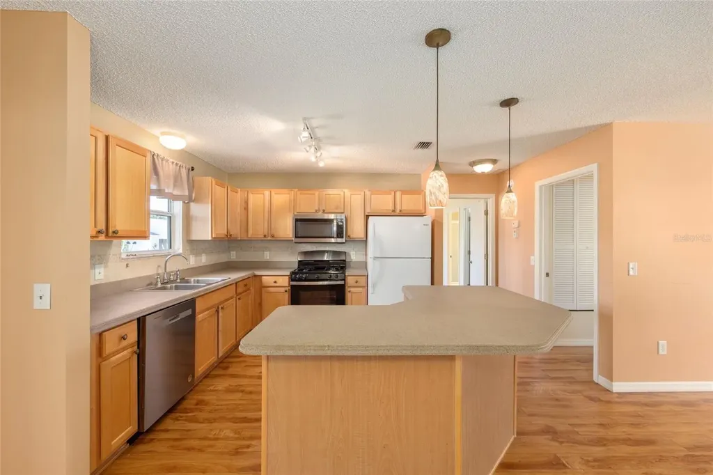 829 Evelynton Loop The Villages FL 32162