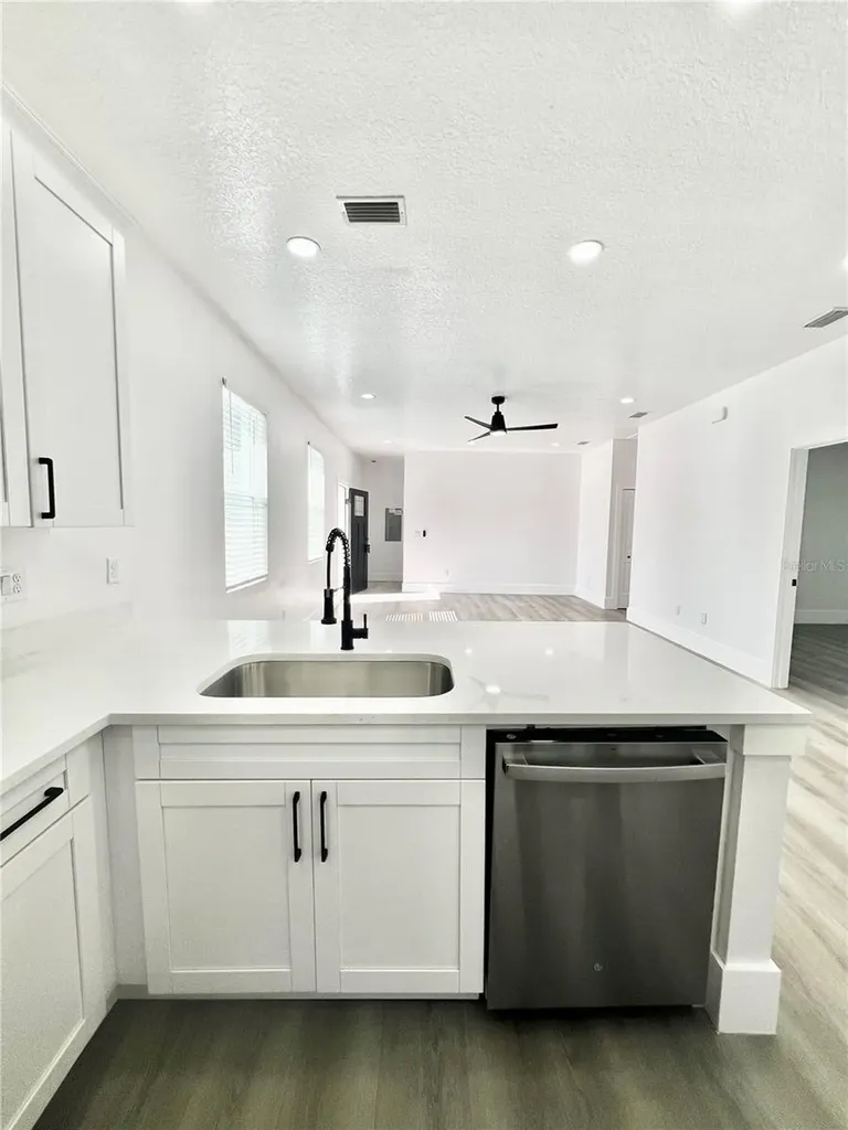 7514 Illinois Drive Tampa FL 33619