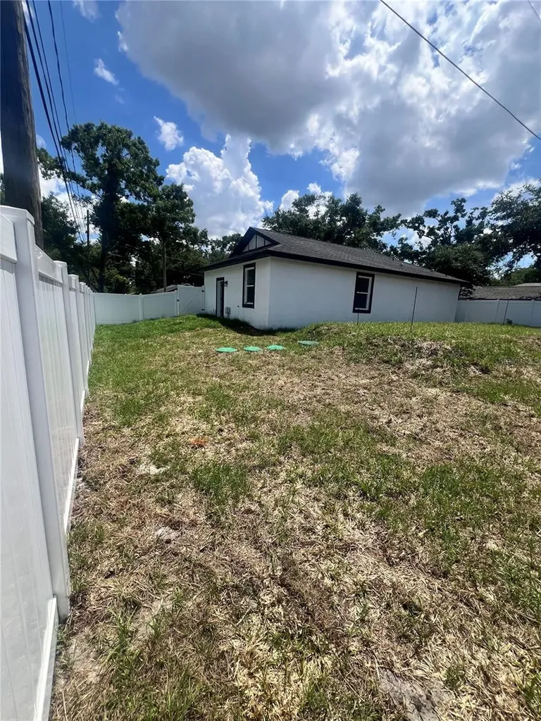 7514 Illinois Drive Tampa FL 33619