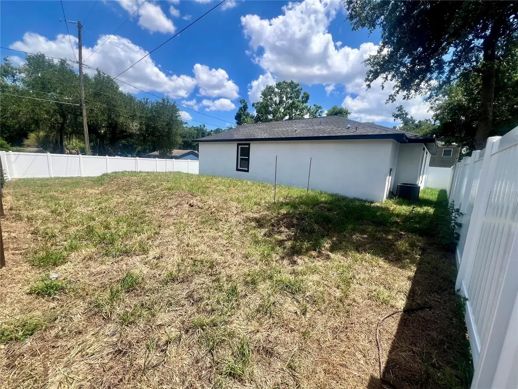 7514 Illinois Drive Tampa FL 33619