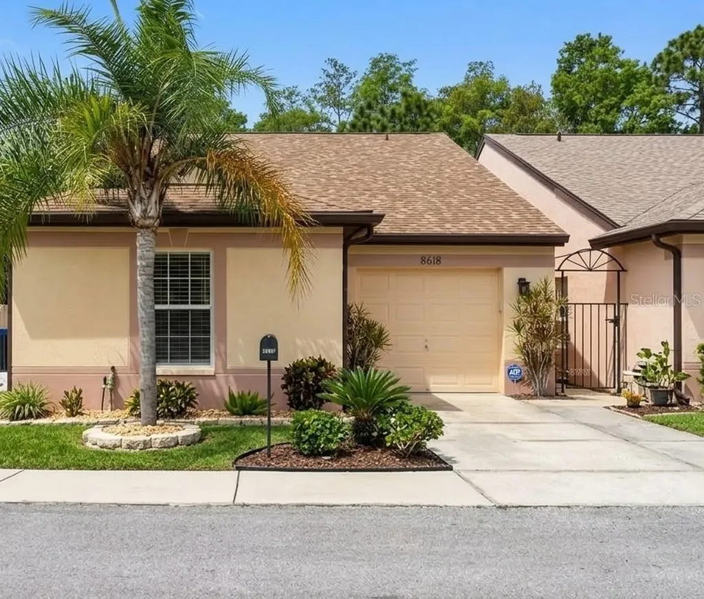 8618 Villa Largo Drive Tampa FL 33614