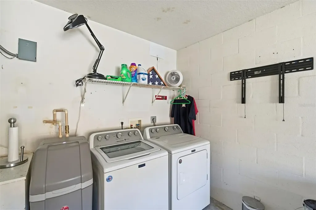 8618 Villa Largo Drive Tampa FL 33614