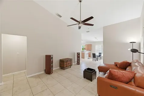8618 Villa Largo Drive Tampa FL 33614