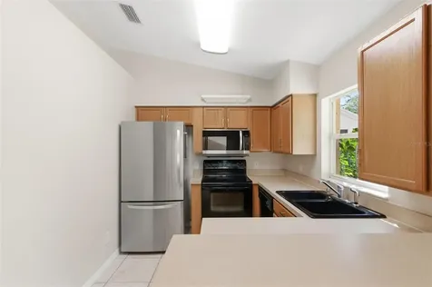 8618 Villa Largo Drive Tampa FL 33614