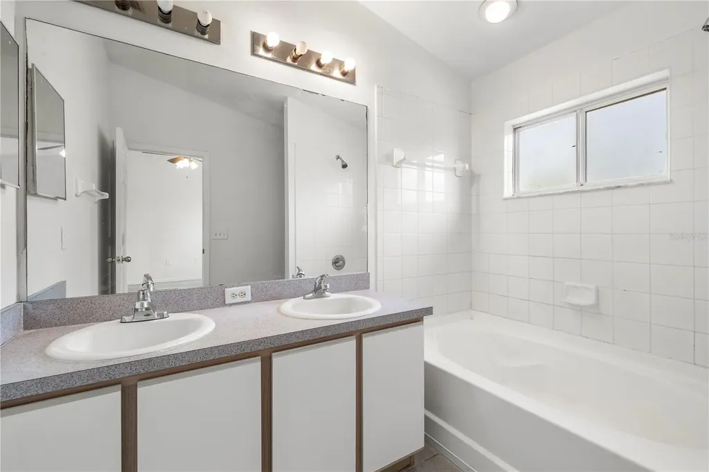 6229 Olivedale Drive Riverview FL 33578