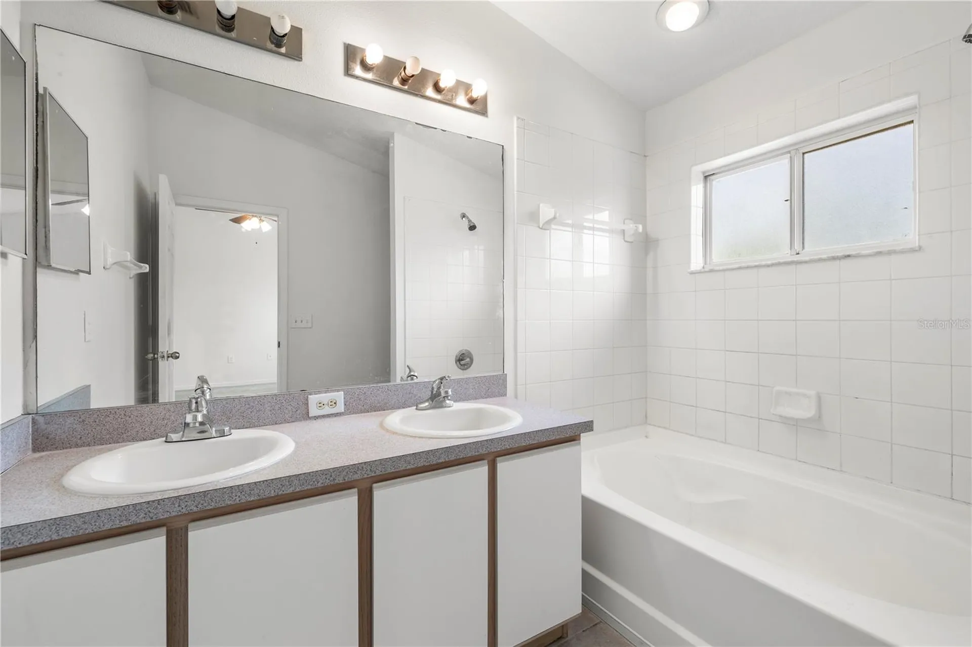 6229 Olivedale Drive Riverview FL 33578