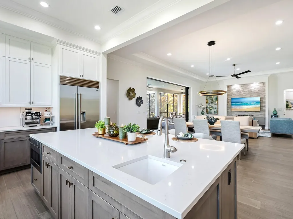 9220 Starry Night Avenue Sarasota FL 34241