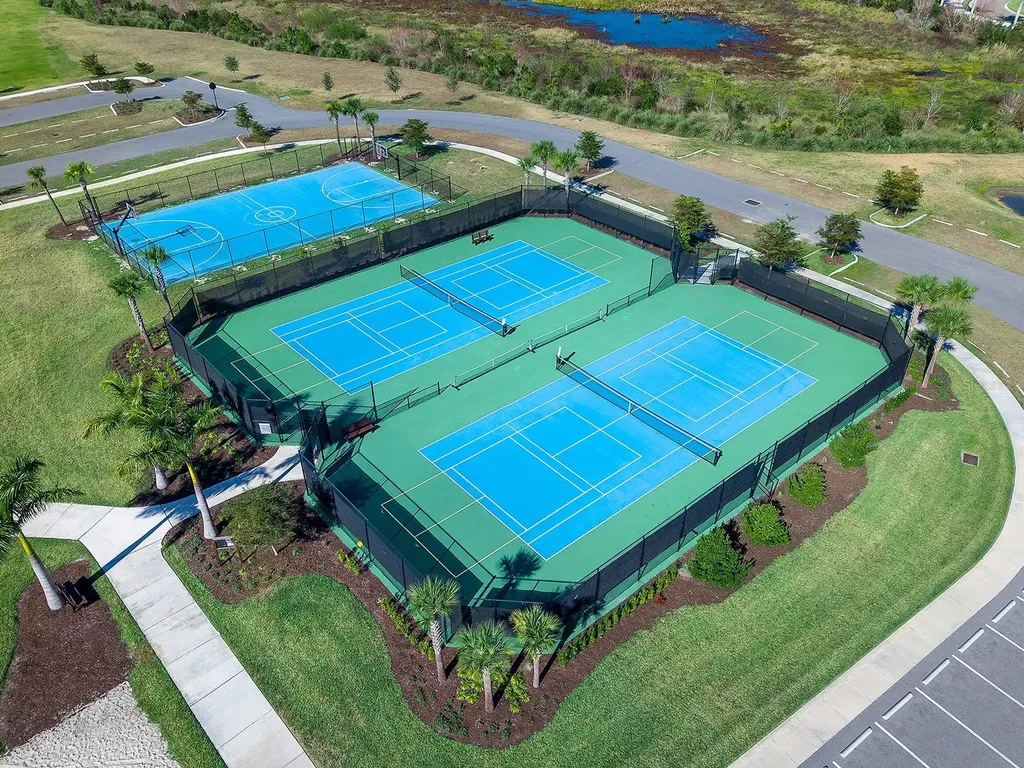 9220 Starry Night Avenue Sarasota FL 34241