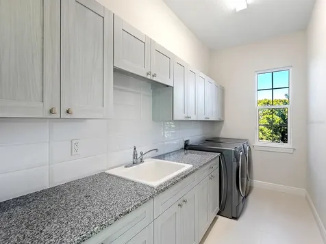 9220 Starry Night Avenue Sarasota FL 34241