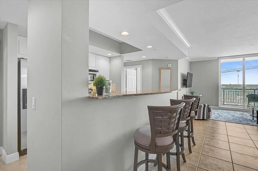 800 N Tamiami Trail Sarasota FL 34236