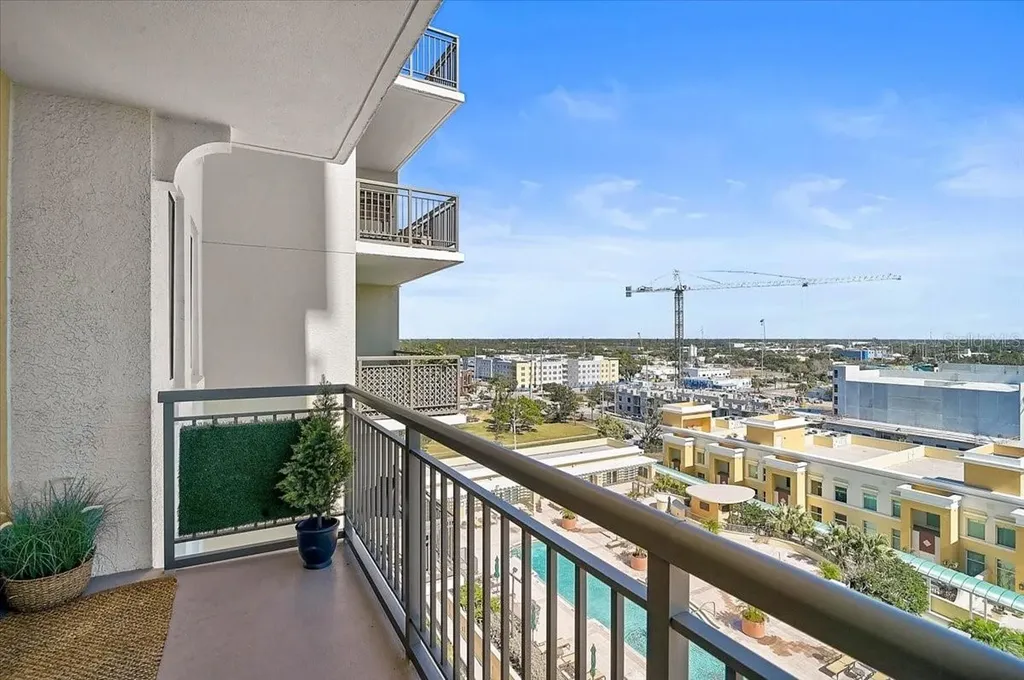 800 N Tamiami Trail Sarasota FL 34236