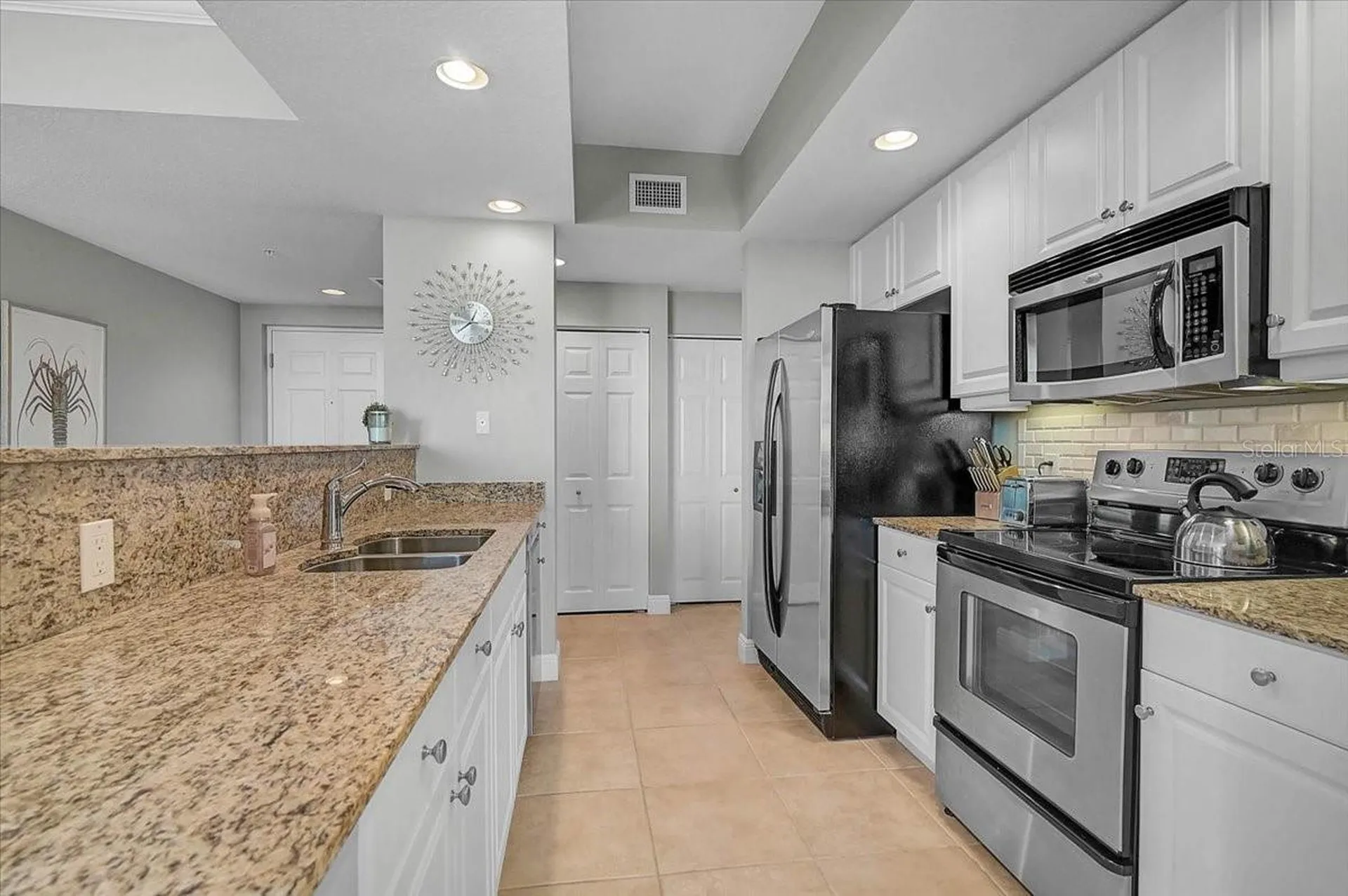 800 N Tamiami Trail Sarasota FL 34236
