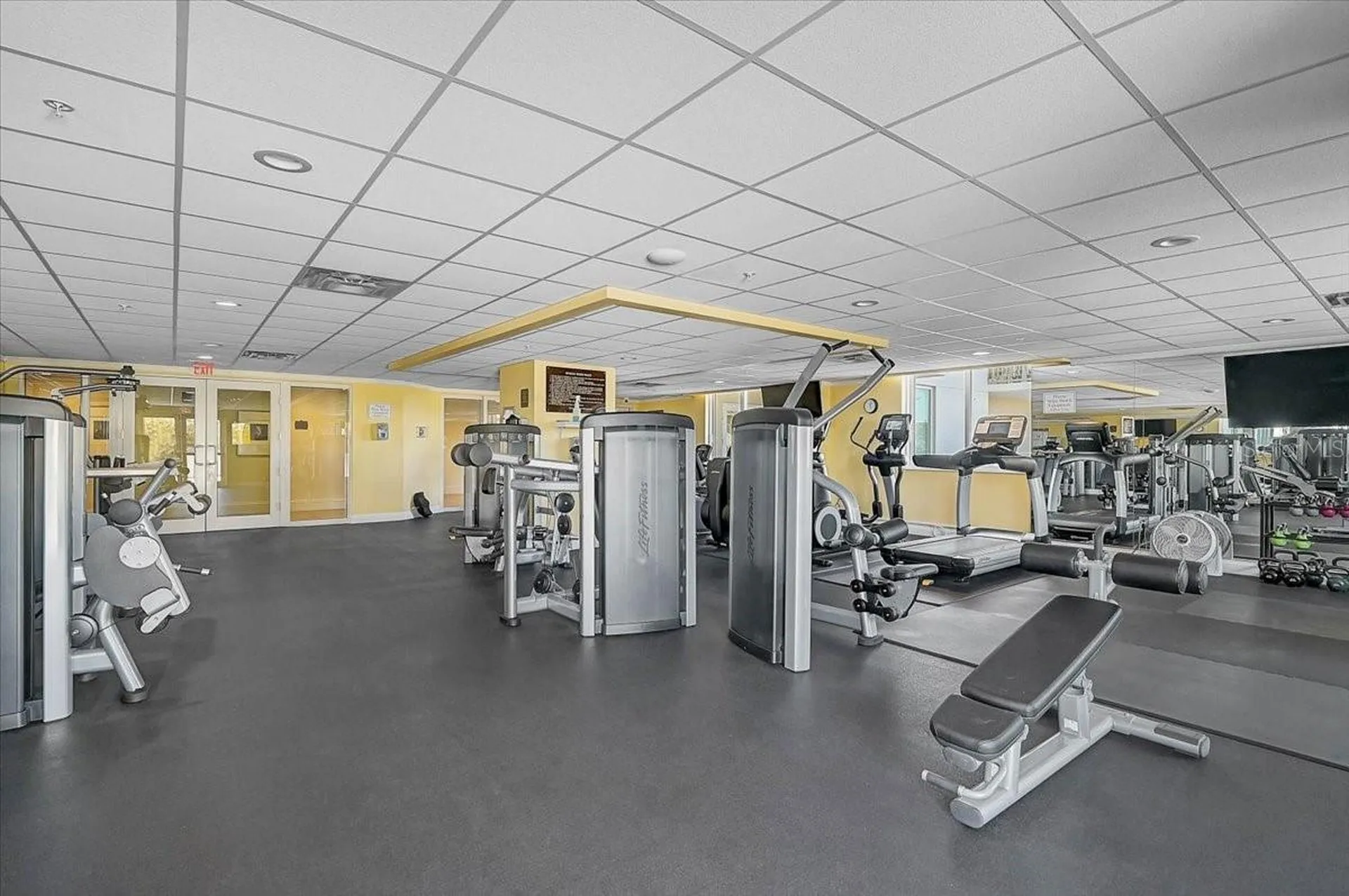 800 N Tamiami Trail Sarasota FL 34236