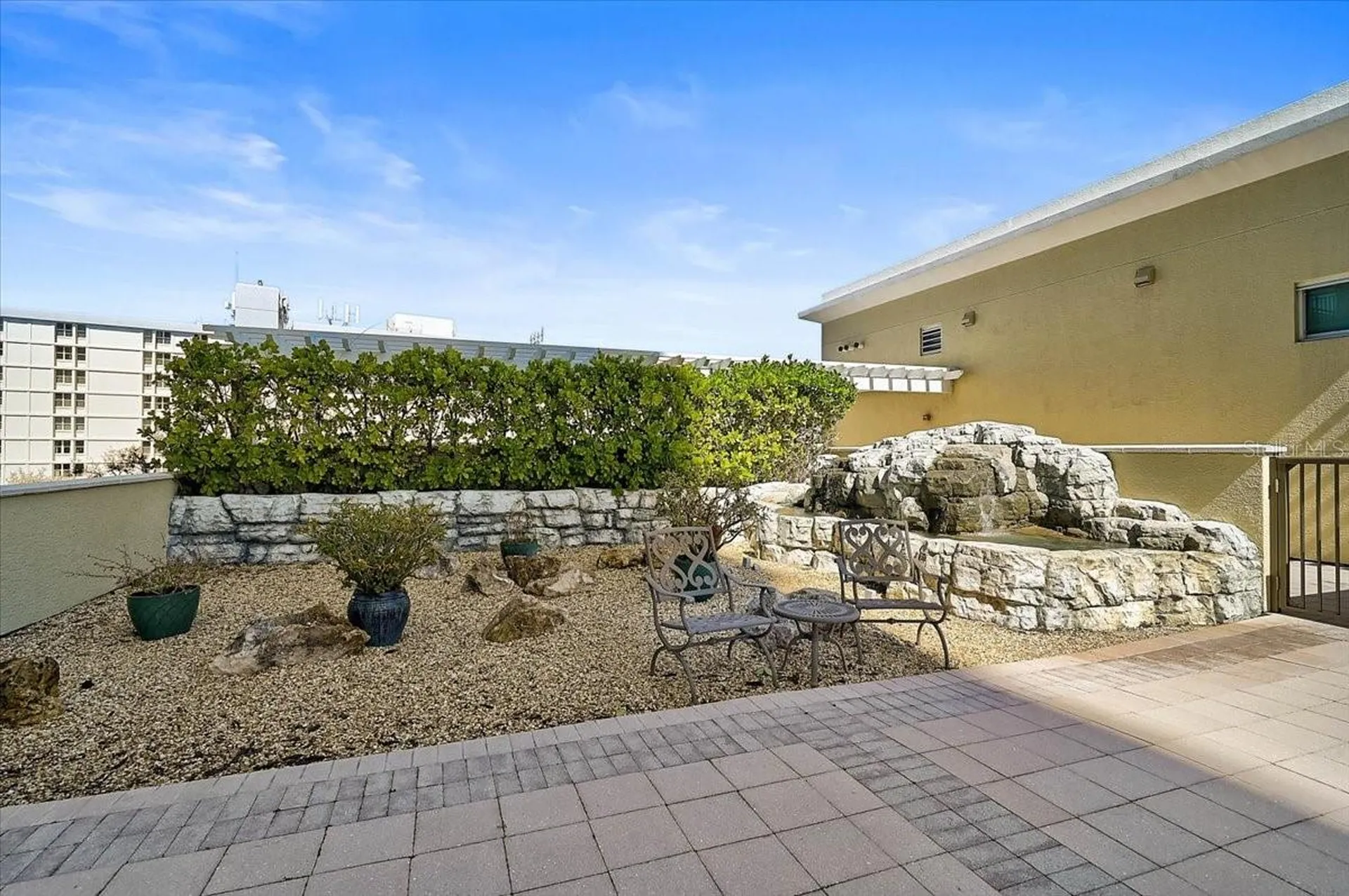 800 N Tamiami Trail Sarasota FL 34236