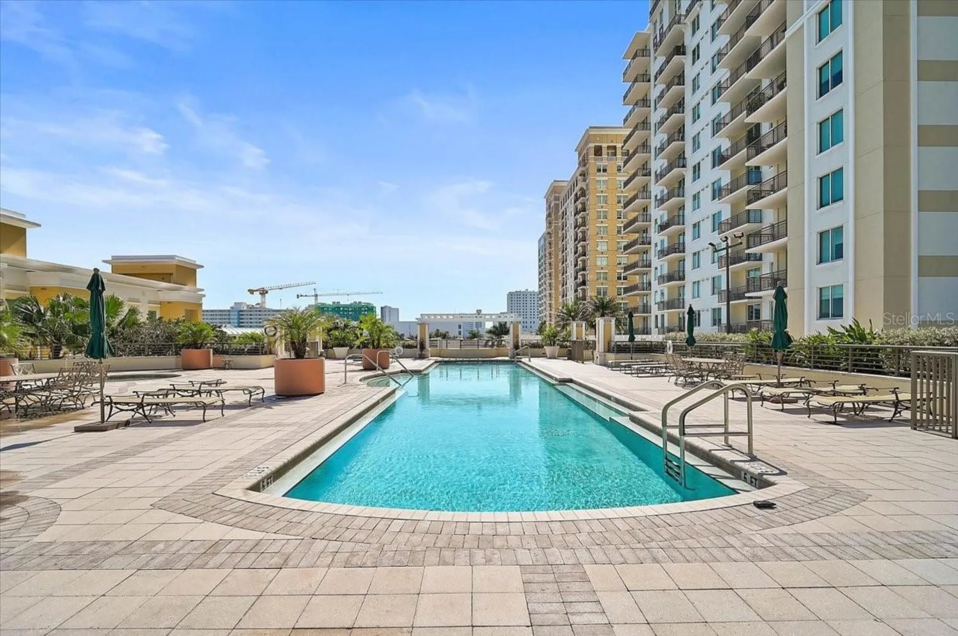800 N Tamiami Trail Sarasota FL 34236