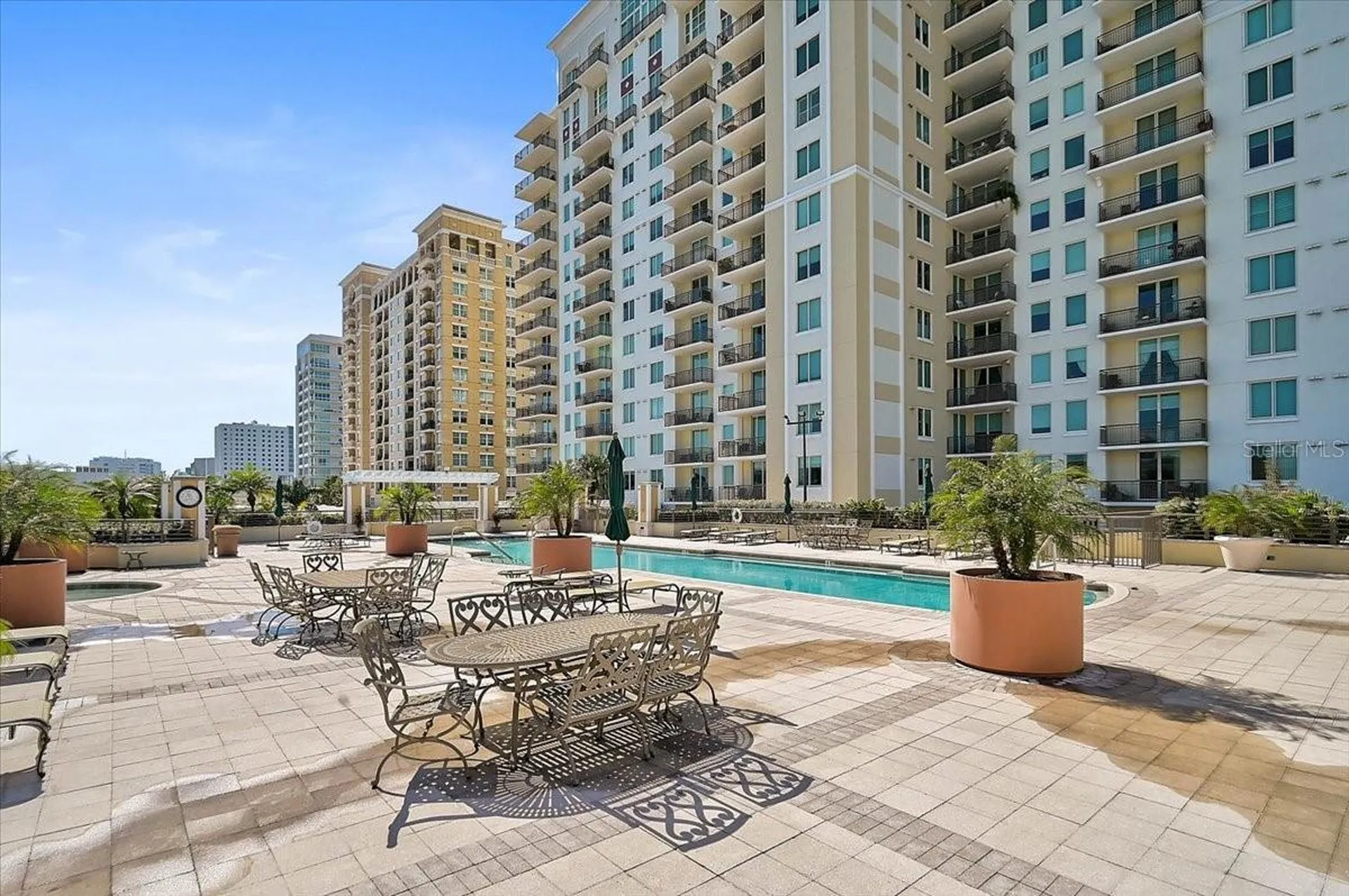 800 N Tamiami Trail Sarasota FL 34236