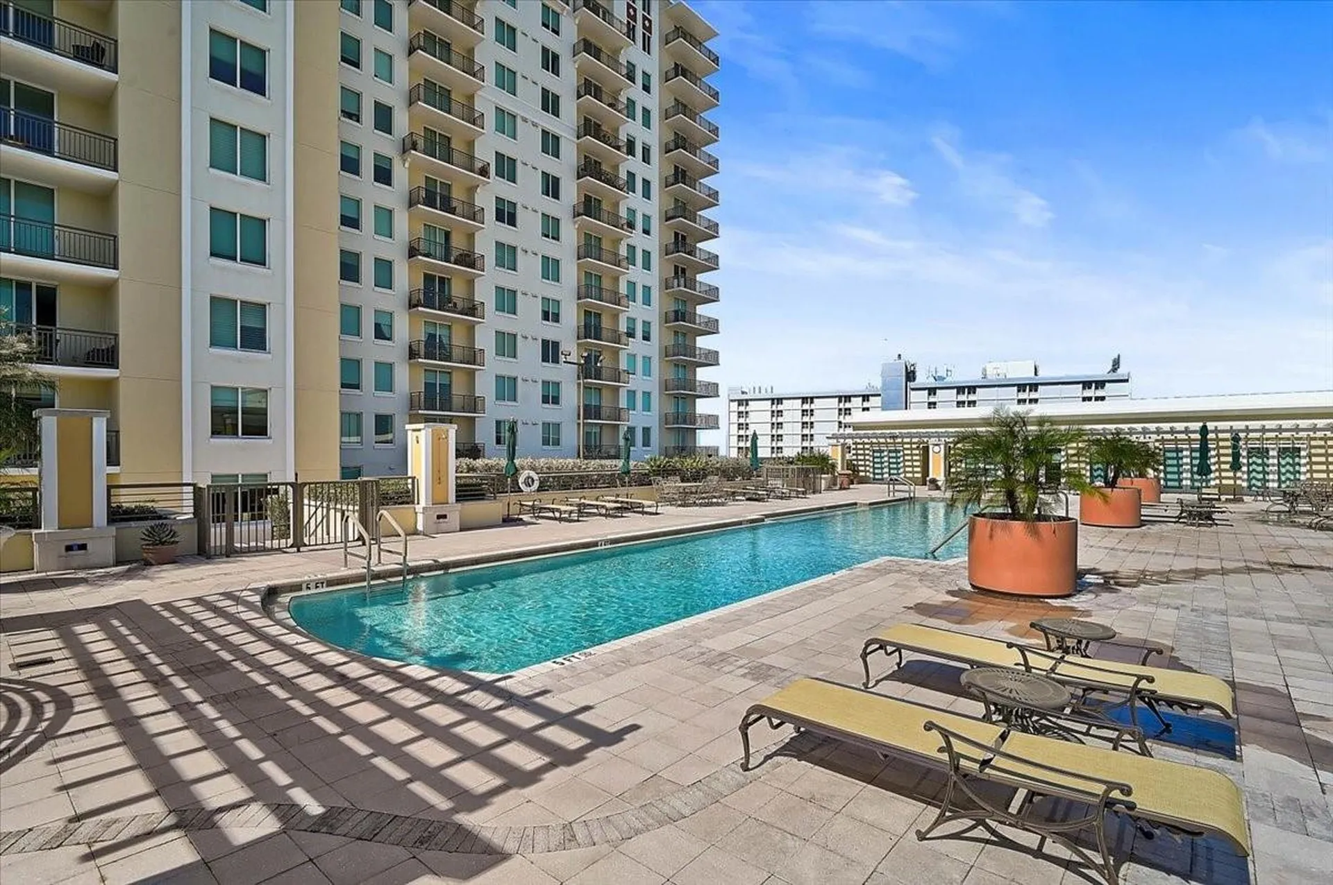 800 N Tamiami Trail Sarasota FL 34236