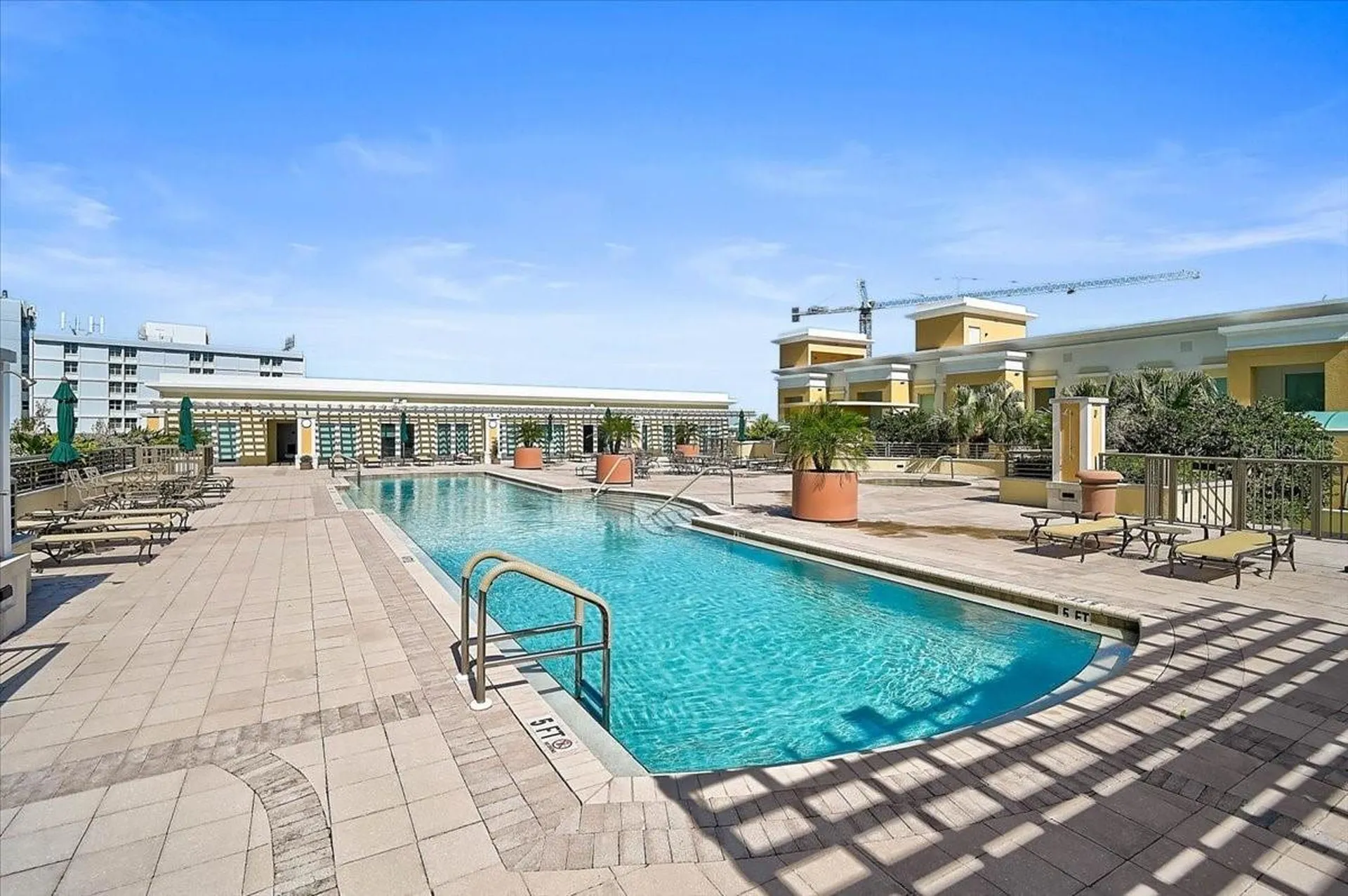 800 N Tamiami Trail Sarasota FL 34236