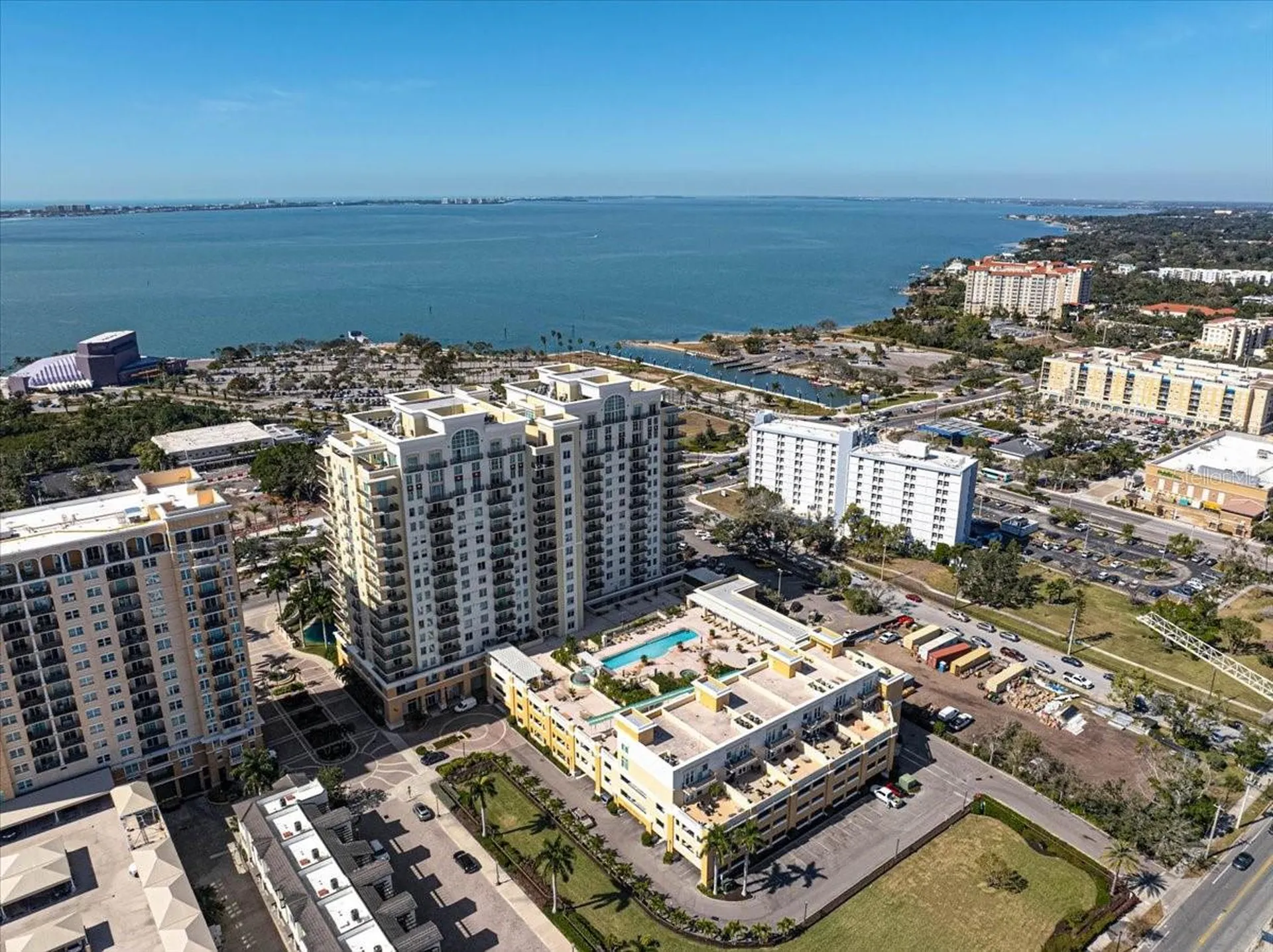 800 N Tamiami Trail Sarasota FL 34236
