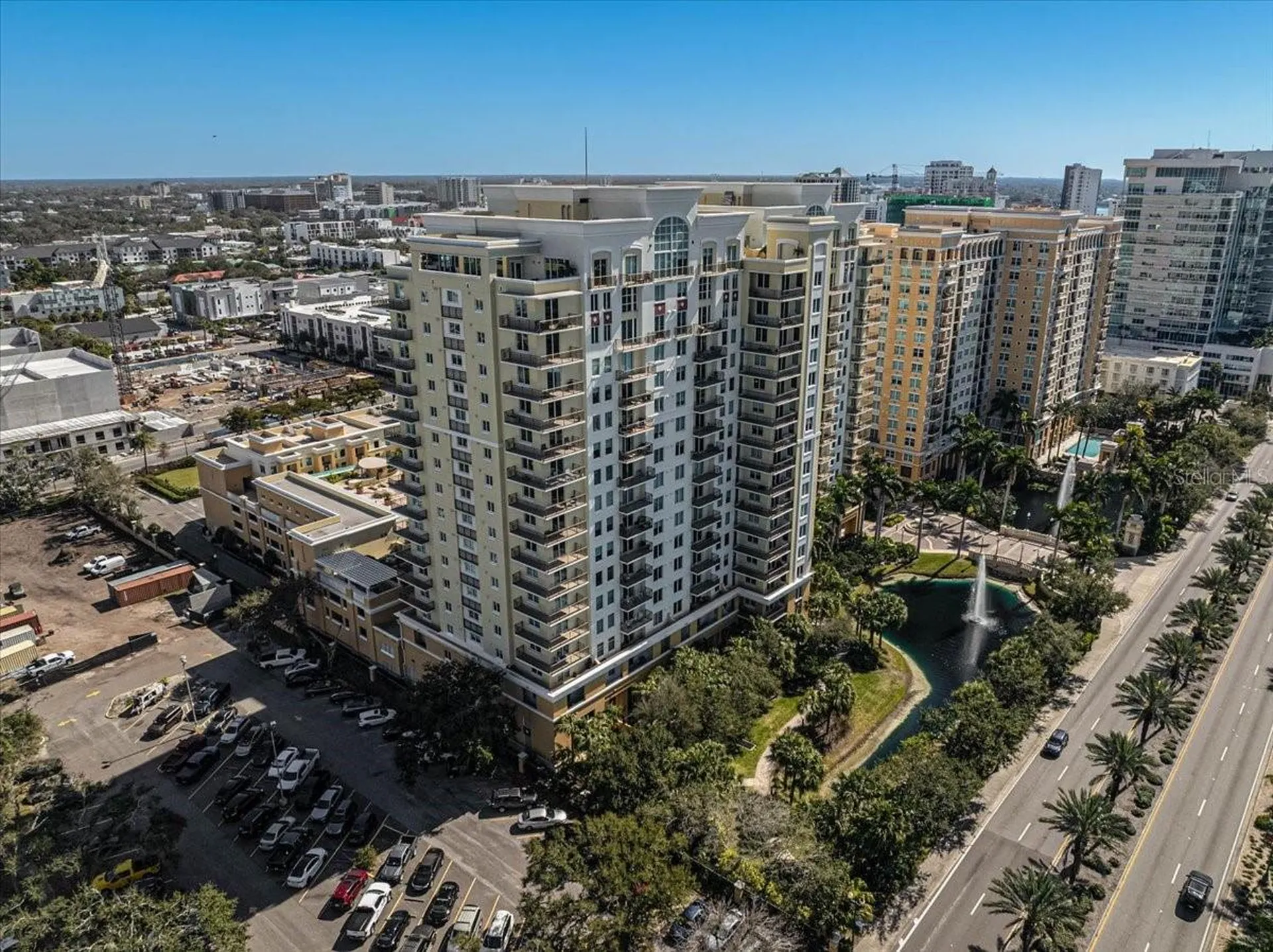 800 N Tamiami Trail Sarasota FL 34236