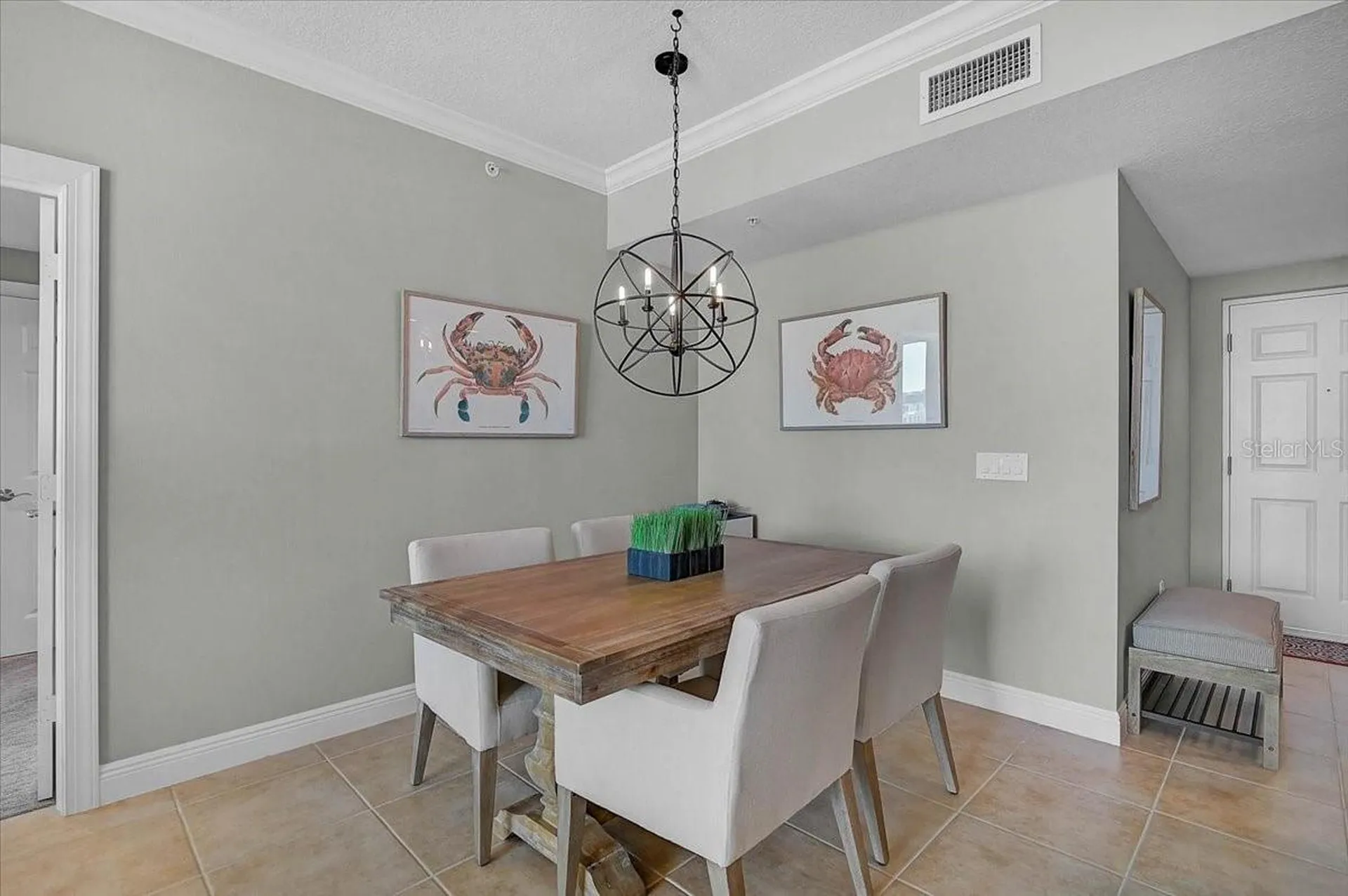 800 N Tamiami Trail Sarasota FL 34236